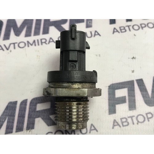 Датчик давления топлива на рампе Hyundai Santa FE II 2.2 CRDI 2009-2012 314012F000